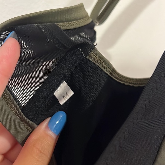 Sexy Sports bra olive Green size medium - Picture 4 of 5